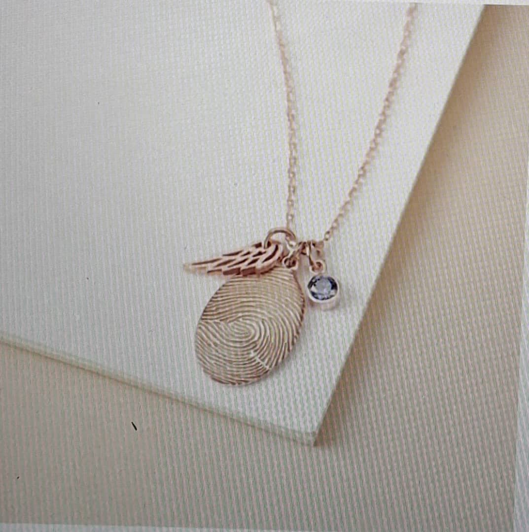 Necklaces & Accessories